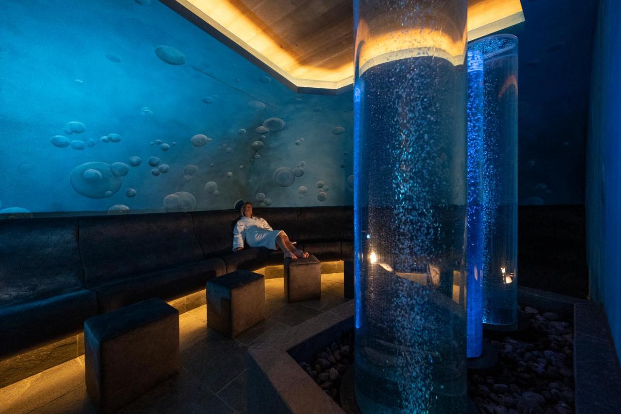 Ciampedie Luxury Alpine Spa Hotel ヴィーゴ・ディ・ファッサ エクステリア 写真