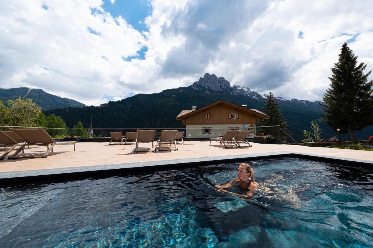 Ciampedie Luxury Alpine Spa Hotel ヴィーゴ・ディ・ファッサ エクステリア 写真