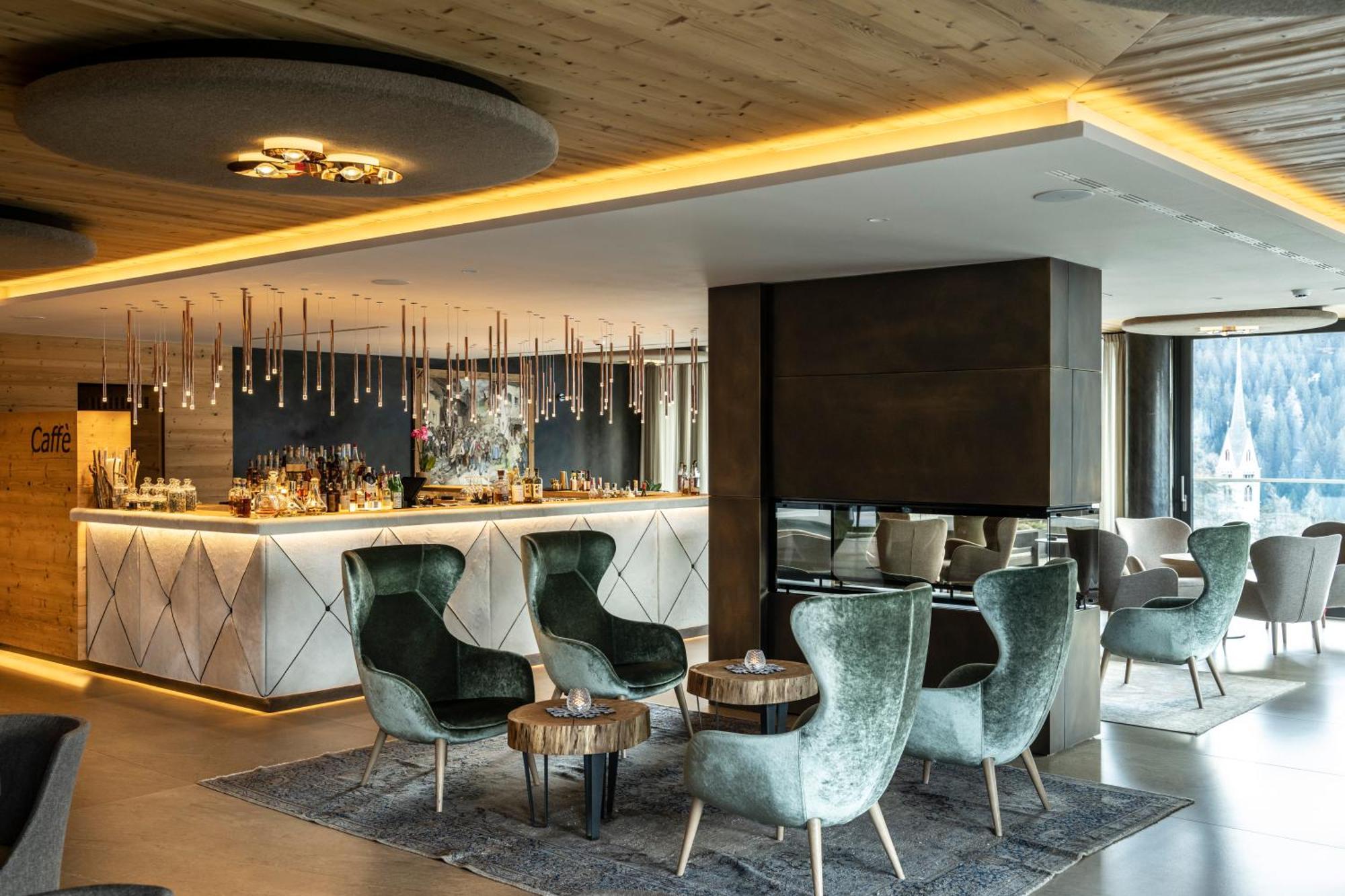 Ciampedie Luxury Alpine Spa Hotel ヴィーゴ・ディ・ファッサ エクステリア 写真