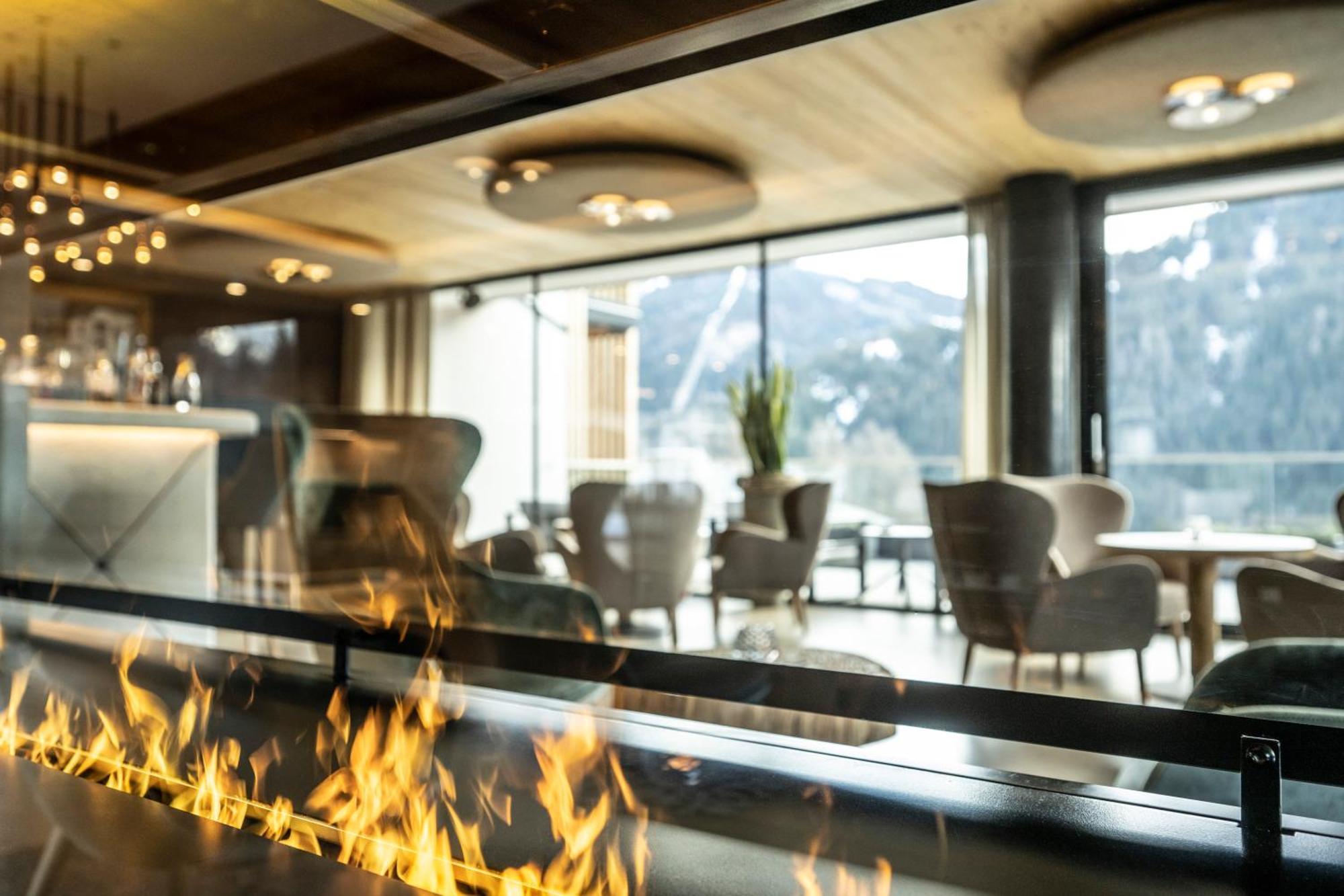 Ciampedie Luxury Alpine Spa Hotel ヴィーゴ・ディ・ファッサ エクステリア 写真