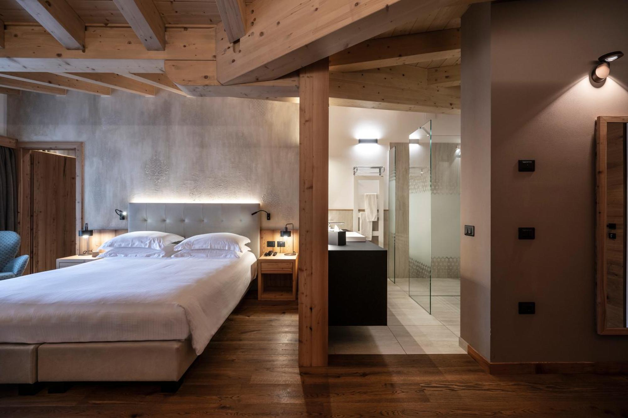 Ciampedie Luxury Alpine Spa Hotel ヴィーゴ・ディ・ファッサ エクステリア 写真