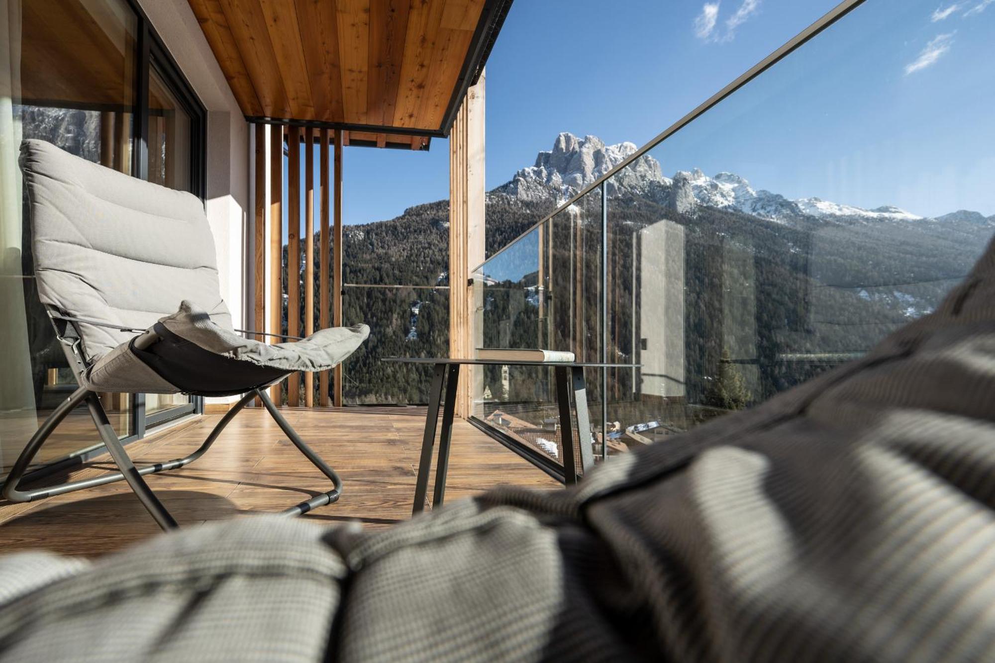 Ciampedie Luxury Alpine Spa Hotel ヴィーゴ・ディ・ファッサ エクステリア 写真